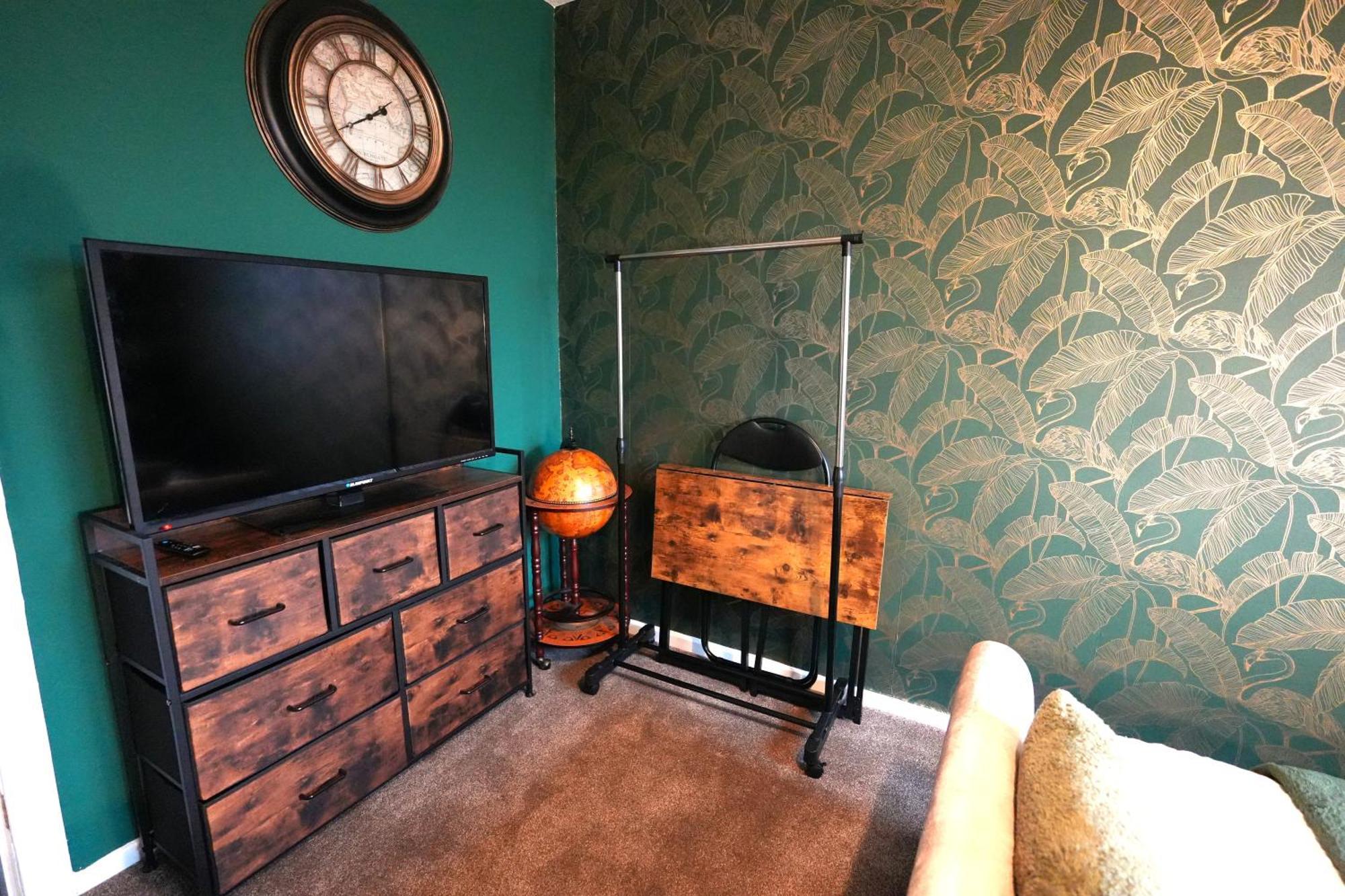 Detached Homestay - Super, King & Double Rooms - Leyland, Preston, Chorley, Lancashire Ngoại thất bức ảnh