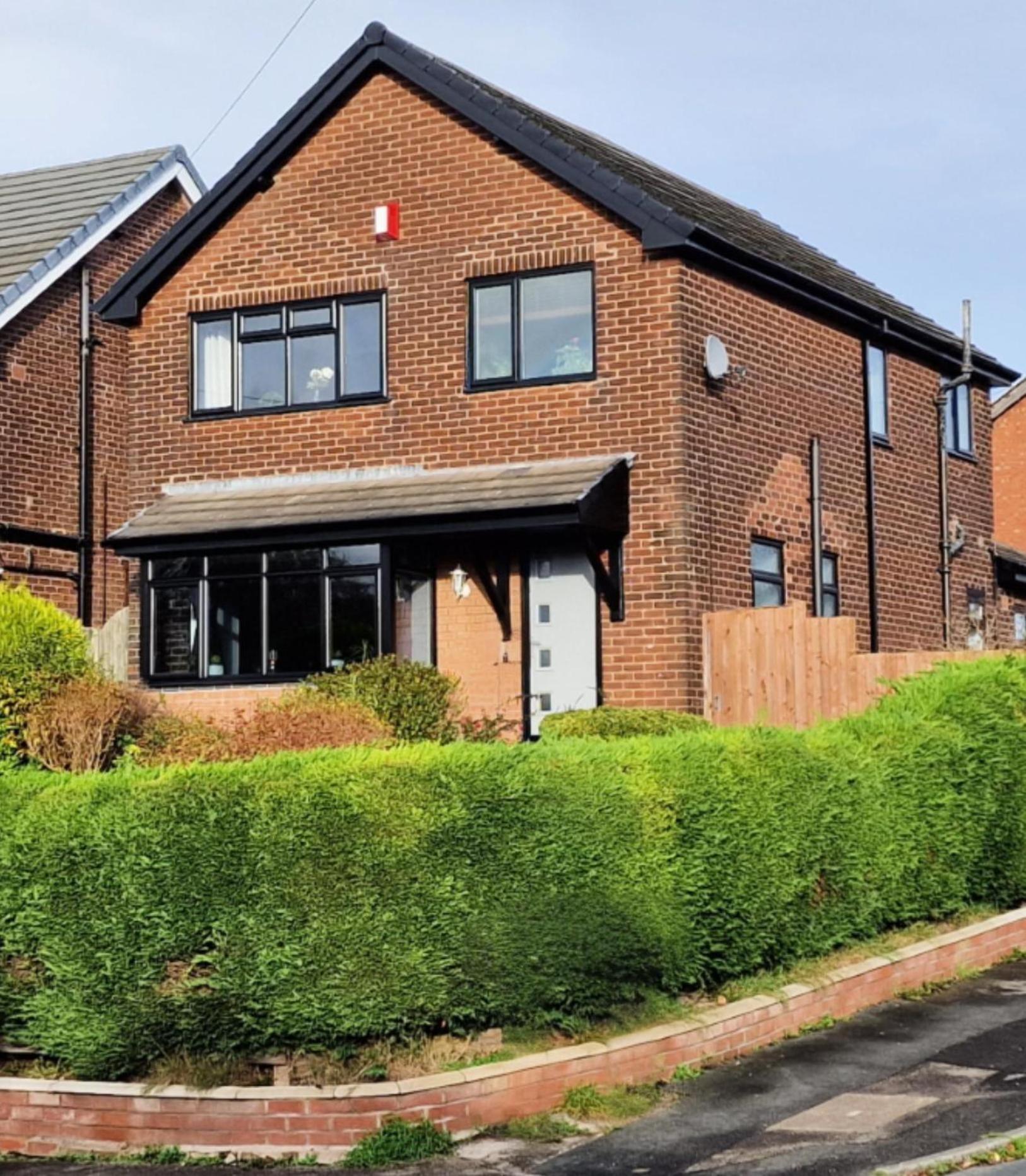 Detached Homestay - Super, King & Double Rooms - Leyland, Preston, Chorley, Lancashire Ngoại thất bức ảnh