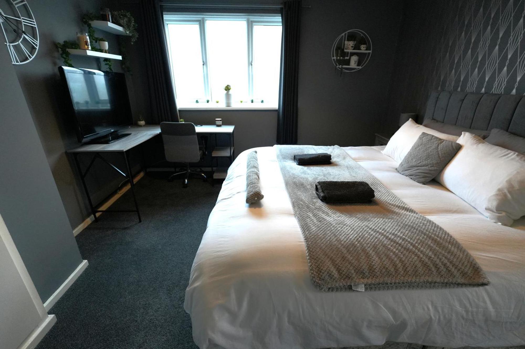 Detached Homestay - Super, King & Double Rooms - Leyland, Preston, Chorley, Lancashire Ngoại thất bức ảnh
