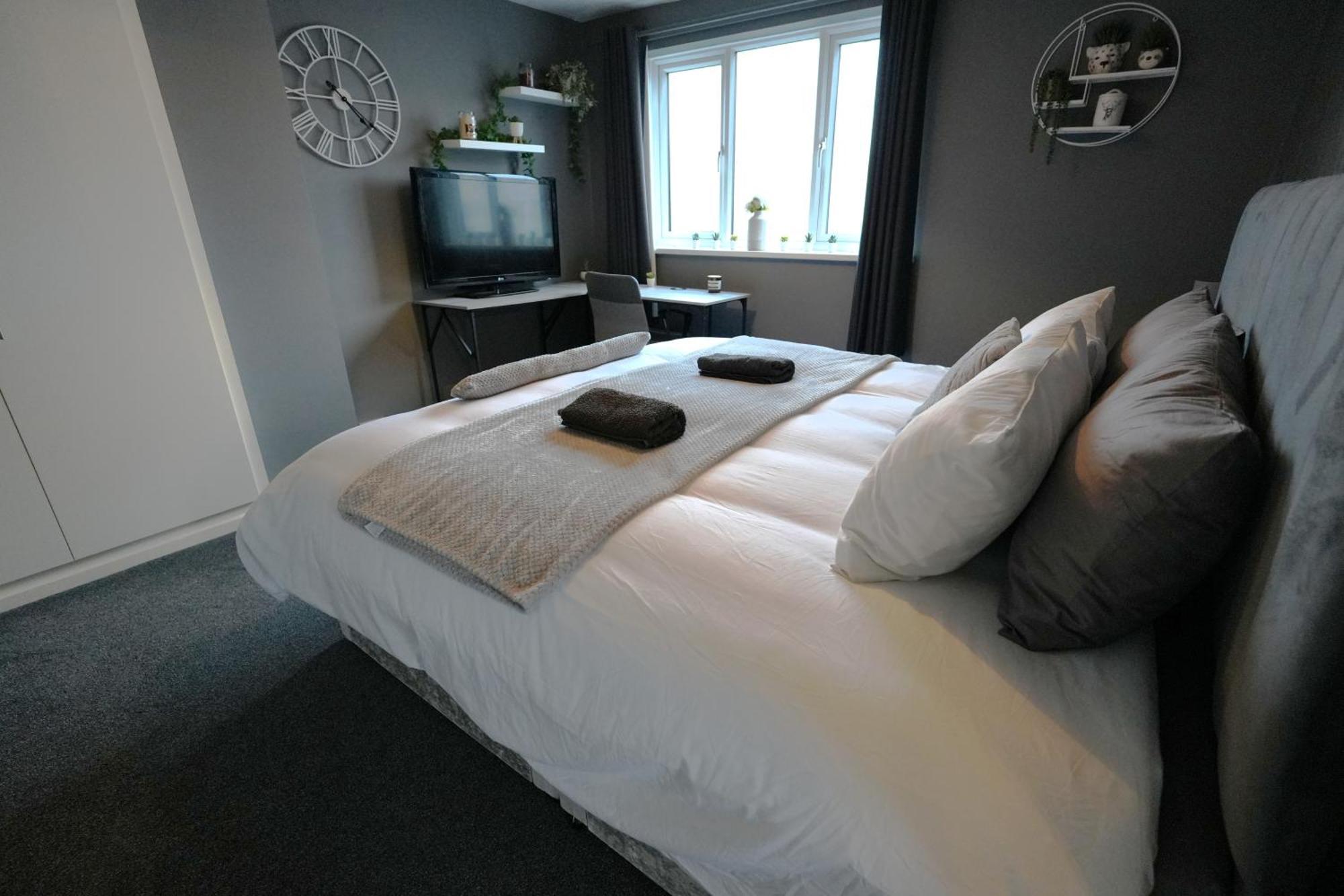 Detached Homestay - Super, King & Double Rooms - Leyland, Preston, Chorley, Lancashire Ngoại thất bức ảnh
