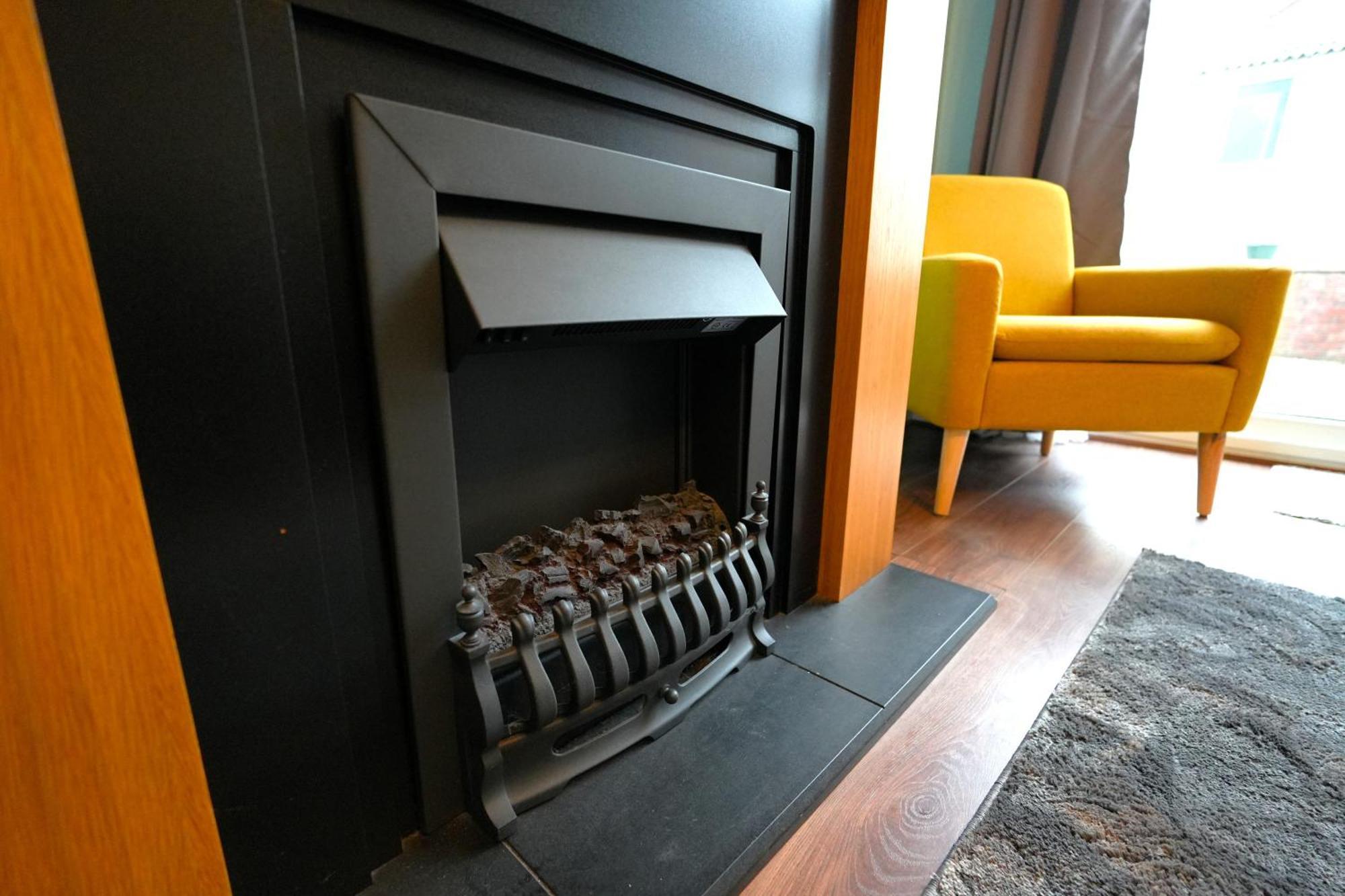 Detached Homestay - Super, King & Double Rooms - Leyland, Preston, Chorley, Lancashire Ngoại thất bức ảnh
